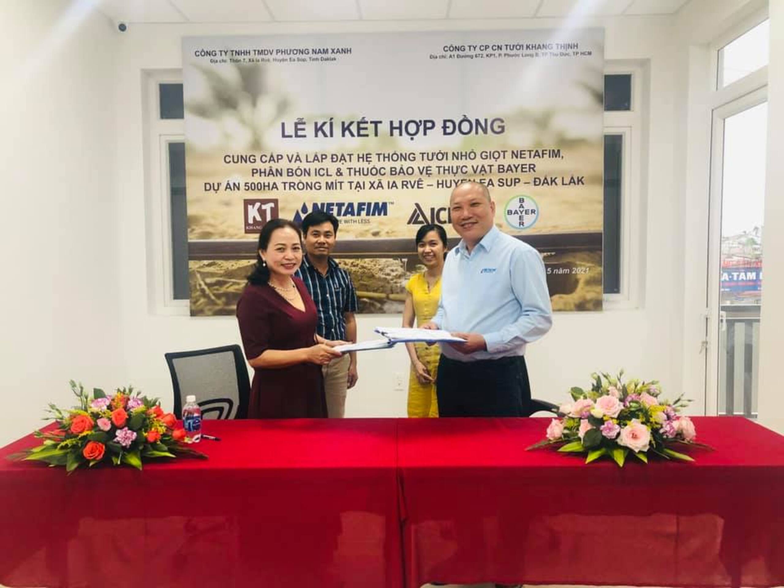 Hệ Thống Tưới Nhỏ Giọt Mít