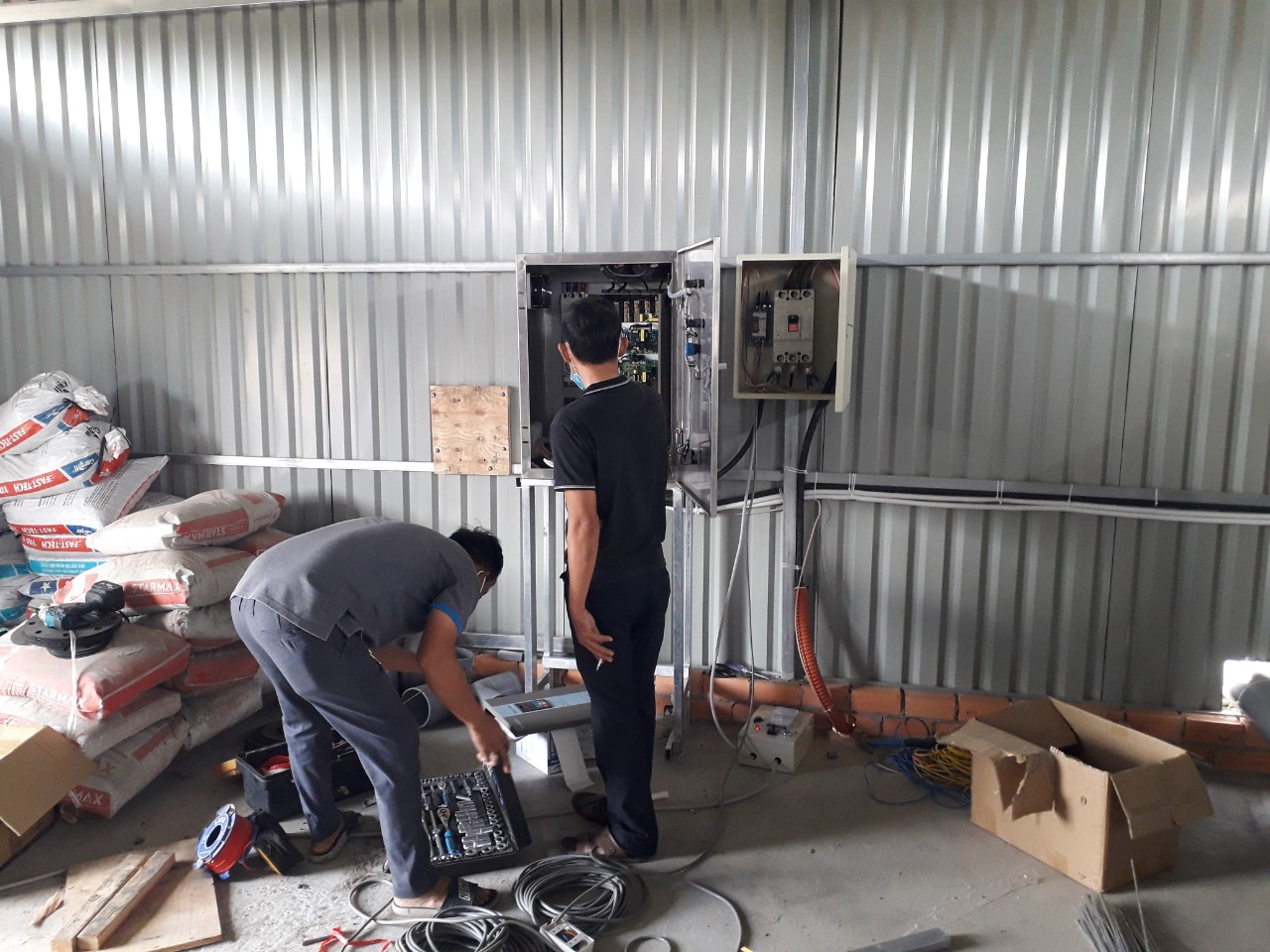 Hệ thống tưới tự động cho rau màu tại Bình Thuận